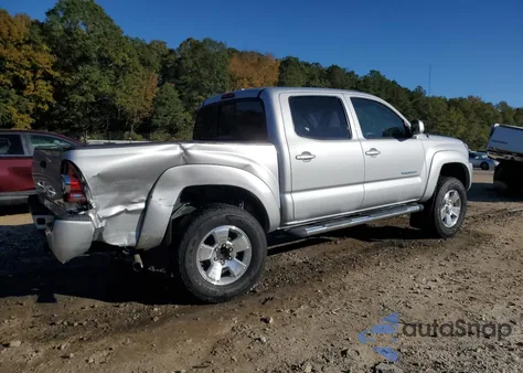 2010 Toyota Tacoma Double Cab z USA, uszkodzony, nr VIN 3TMLU4EN0AM048853
